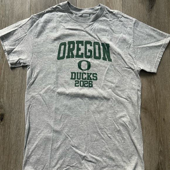 Tops - 2026 Oregon Ducks Duck UO custom T-shirt, worn once size small S